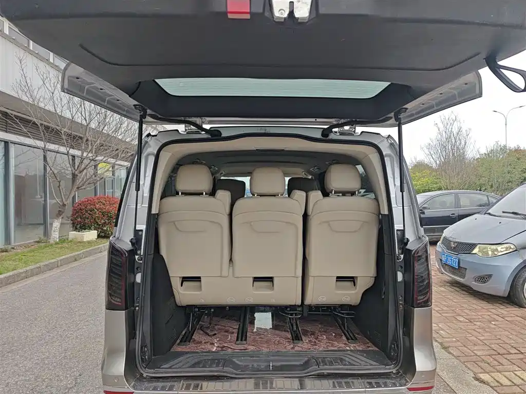 Mercedes-Benz Vito — фото 19