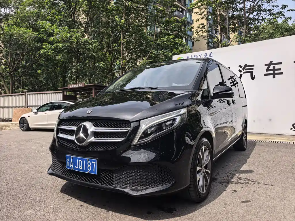 Mercedes-Benz V-Class
