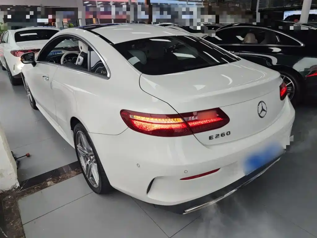 Mercedes-Benz E-Class (Import) — фото 5
