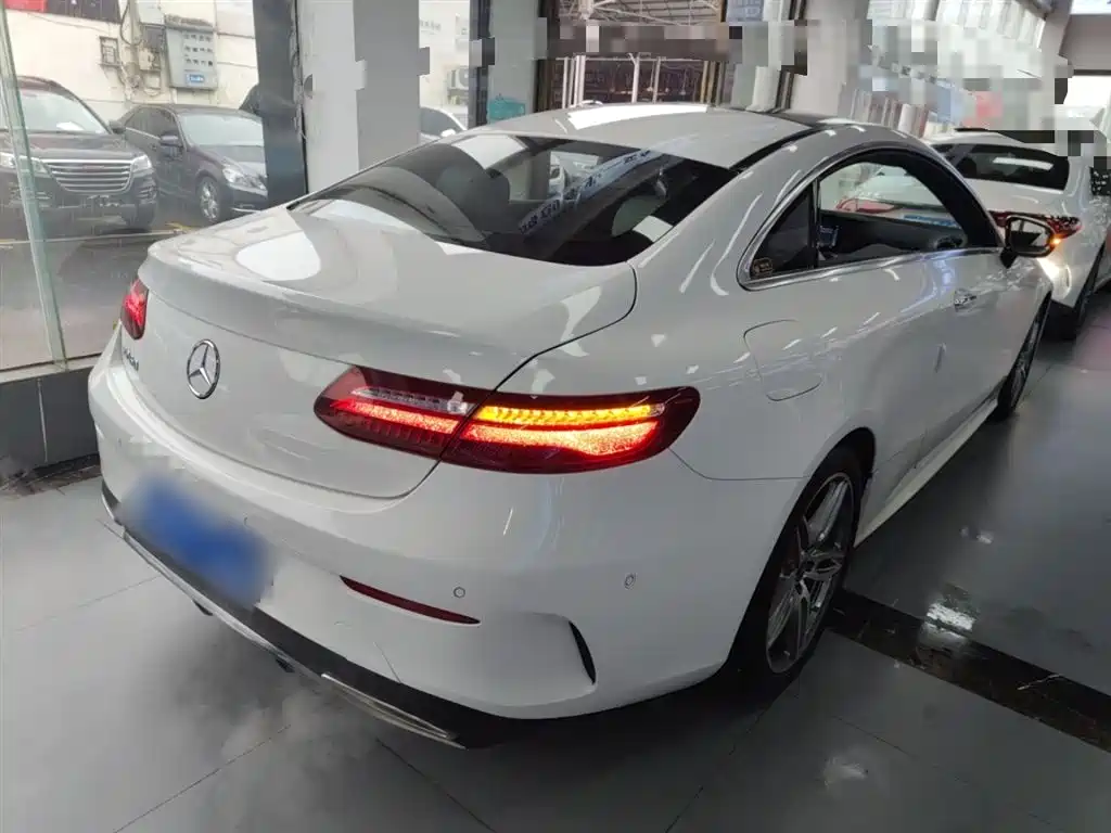 Mercedes-Benz E-Class (Import) — фото 7