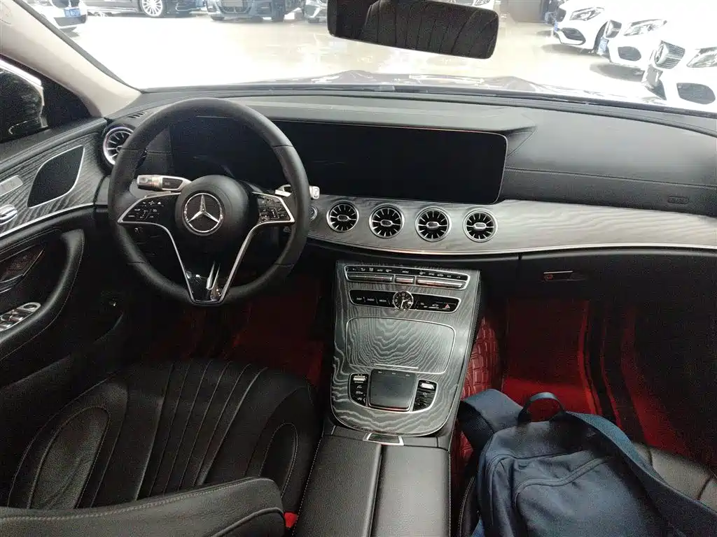 Mercedes-Benz CLS — фото 6