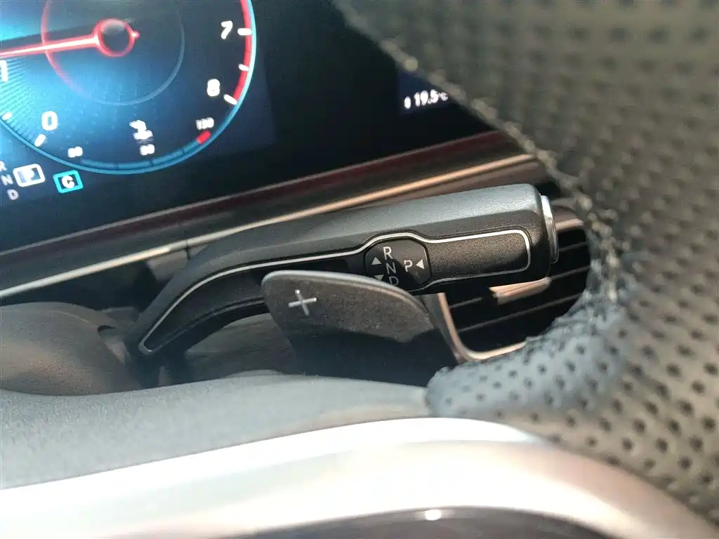 Mercedes-Benz GLE — фото 10