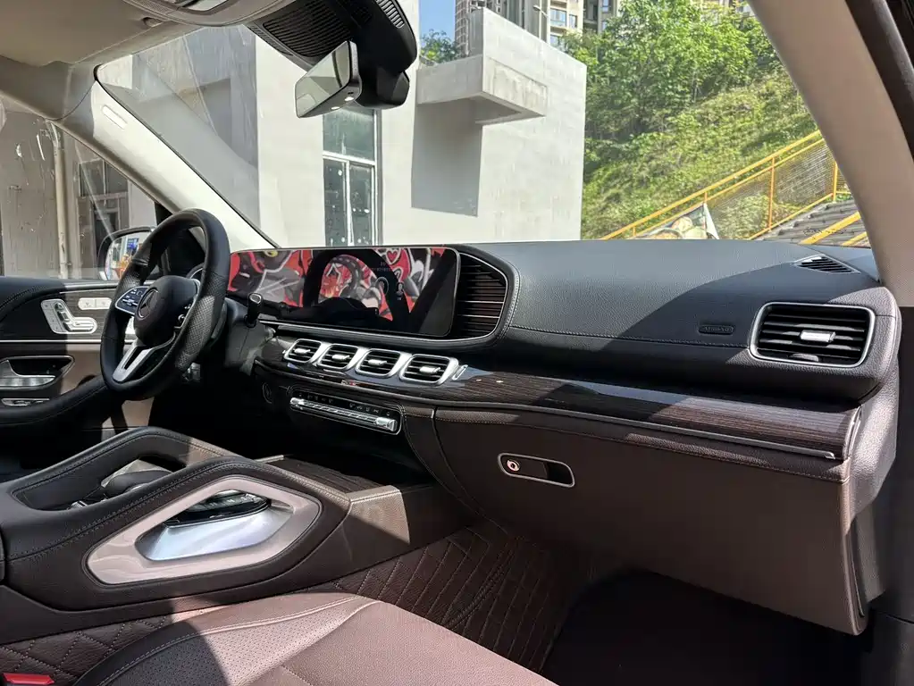 Mercedes-Benz GLS — фото 17