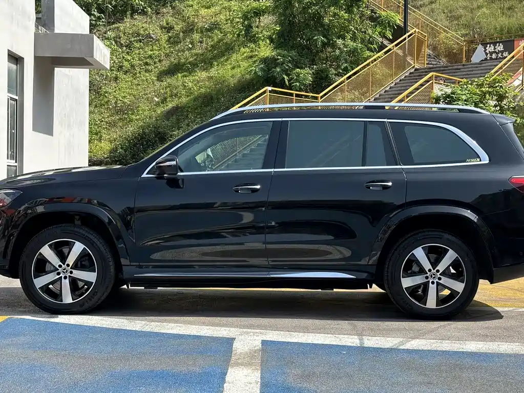 Mercedes-Benz GLS — фото 5