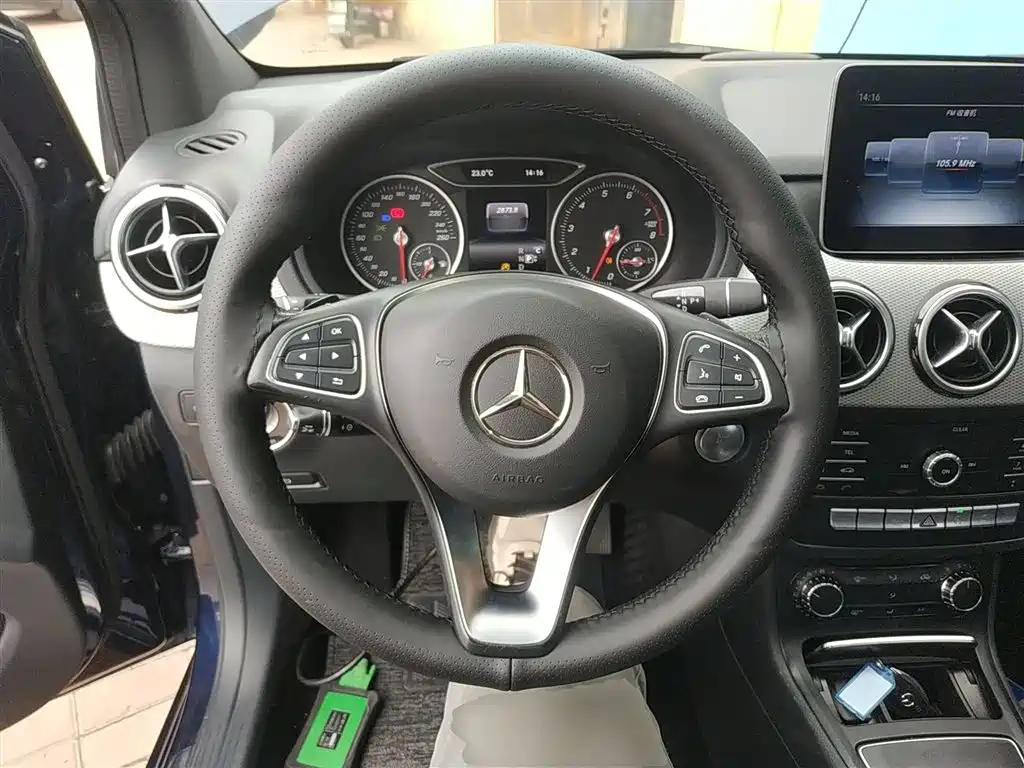 Mercedes-Benz B-Class — фото 11