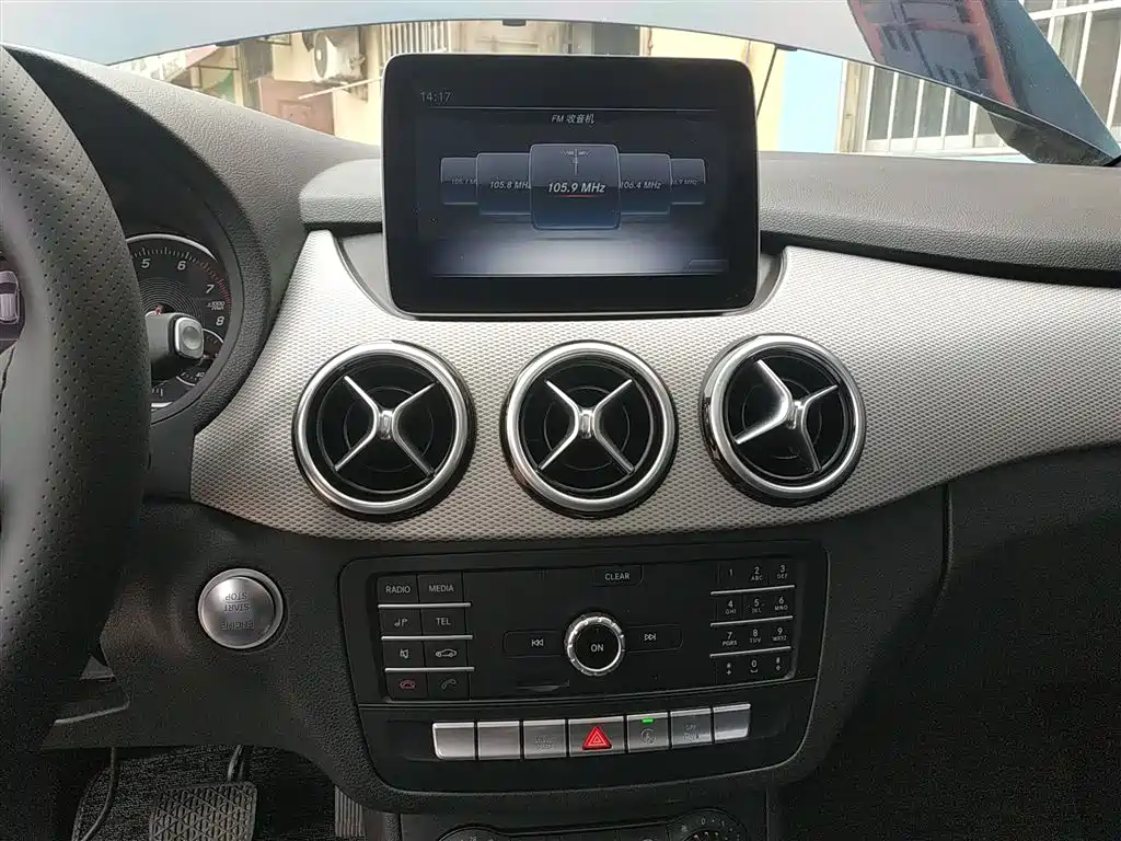 Mercedes-Benz B-Class — фото 13