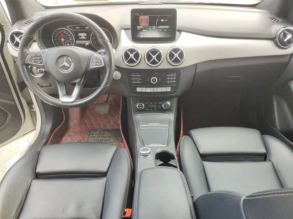 Mercedes-Benz B-Class — фото 10
