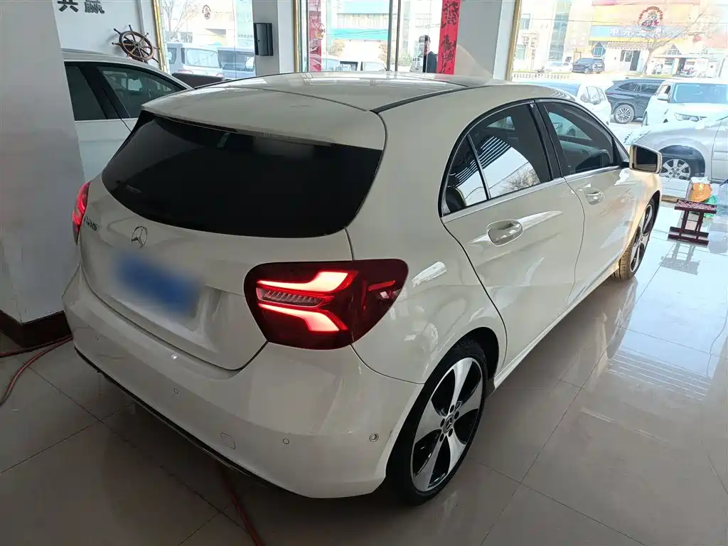 Mercedes-Benz A-Class (Import) — фото 7