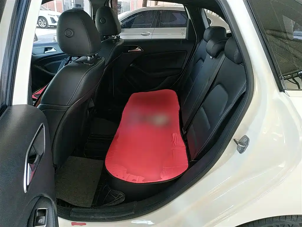 Mercedes-Benz B-Class — фото 14
