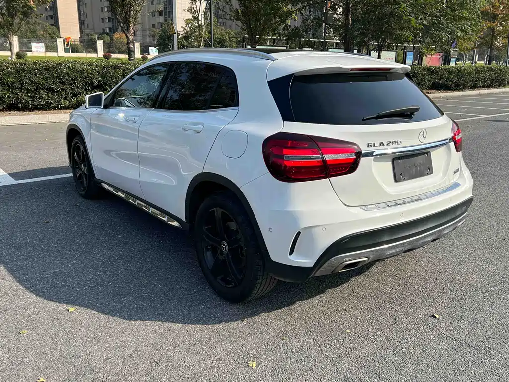 Mercedes-Benz GLA — фото 4