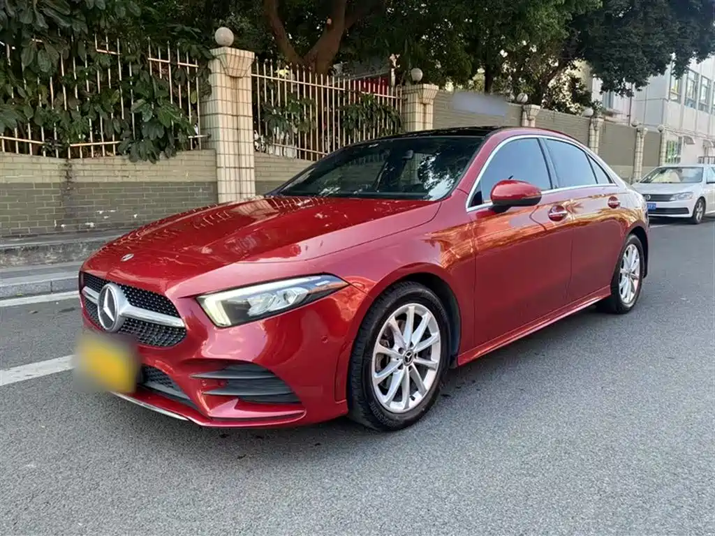 Mercedes-Benz A-Class — фото 11