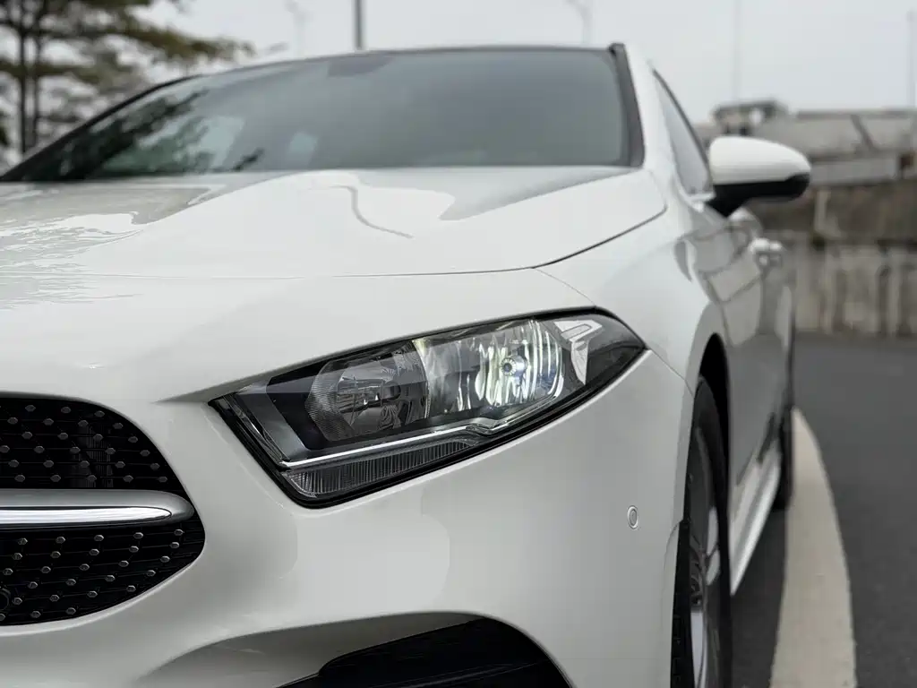 Mercedes-Benz A-Class — фото 10