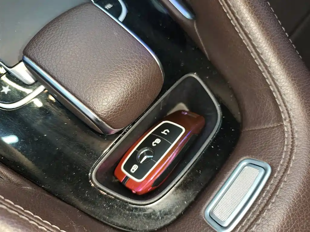 Mercedes-Benz GLE — фото 11