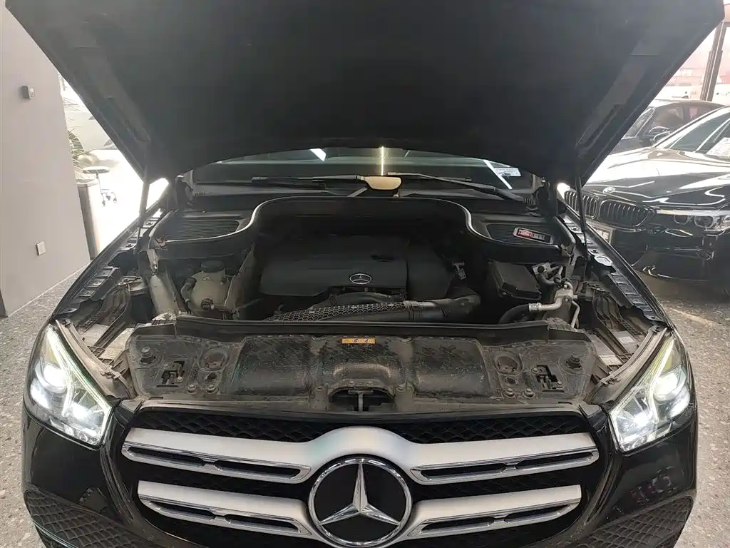Mercedes-Benz GLE — фото 10