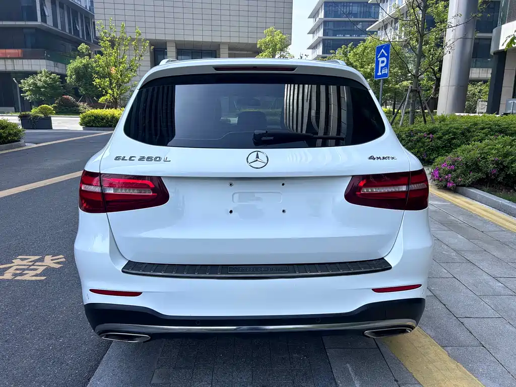 Mercedes-Benz GLC — фото 4