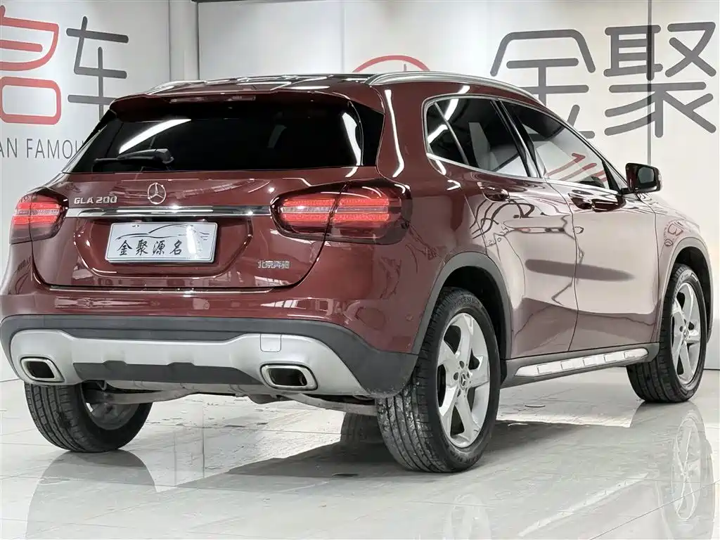 Mercedes-Benz GLA — фото 6
