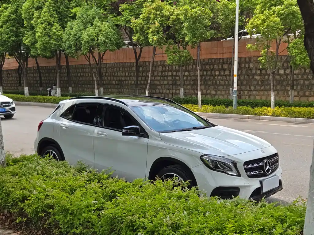 Mercedes-Benz GLA — фото 3