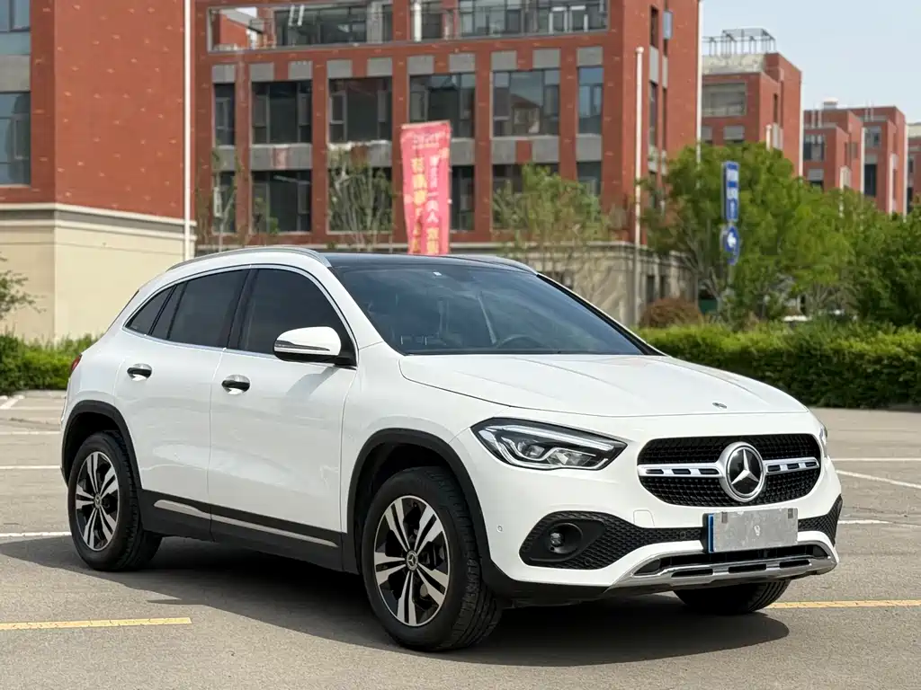 Mercedes-Benz GLA — фото 3