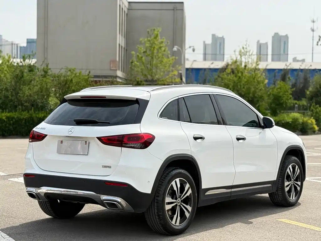 Mercedes-Benz GLA — фото 8