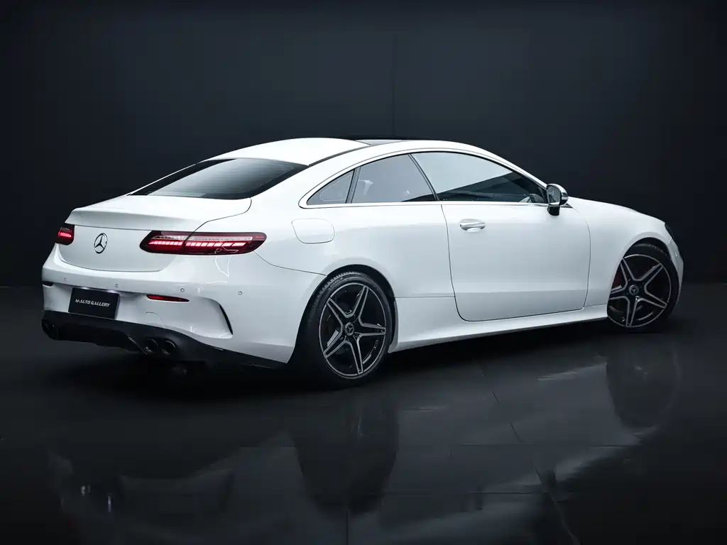 Mercedes-Benz E-Class (Import) — фото 5