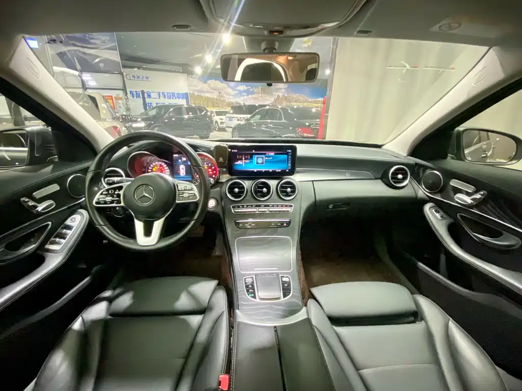 Mercedes-Benz C-Class — фото 11