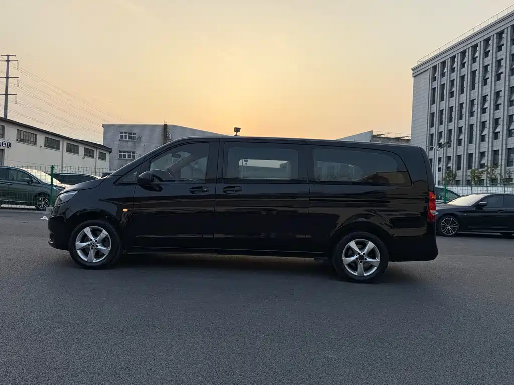 Mercedes-Benz Vito — фото 23