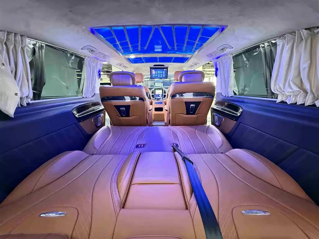 Mercedes-Benz Vito — фото 19