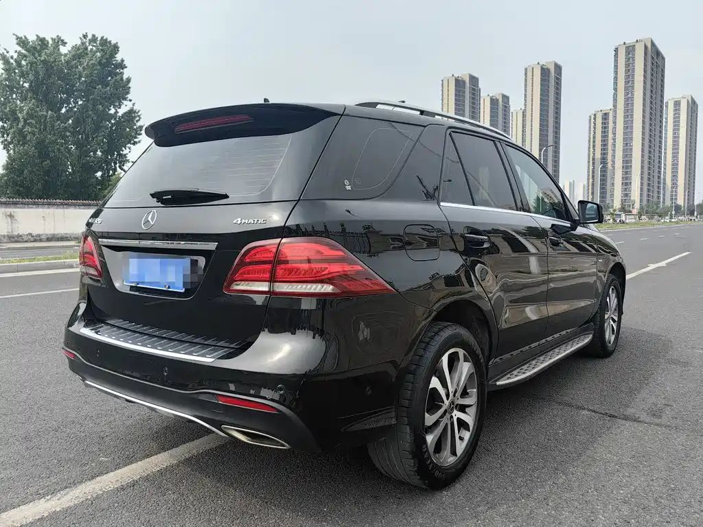 Mercedes-Benz GLE — фото 4