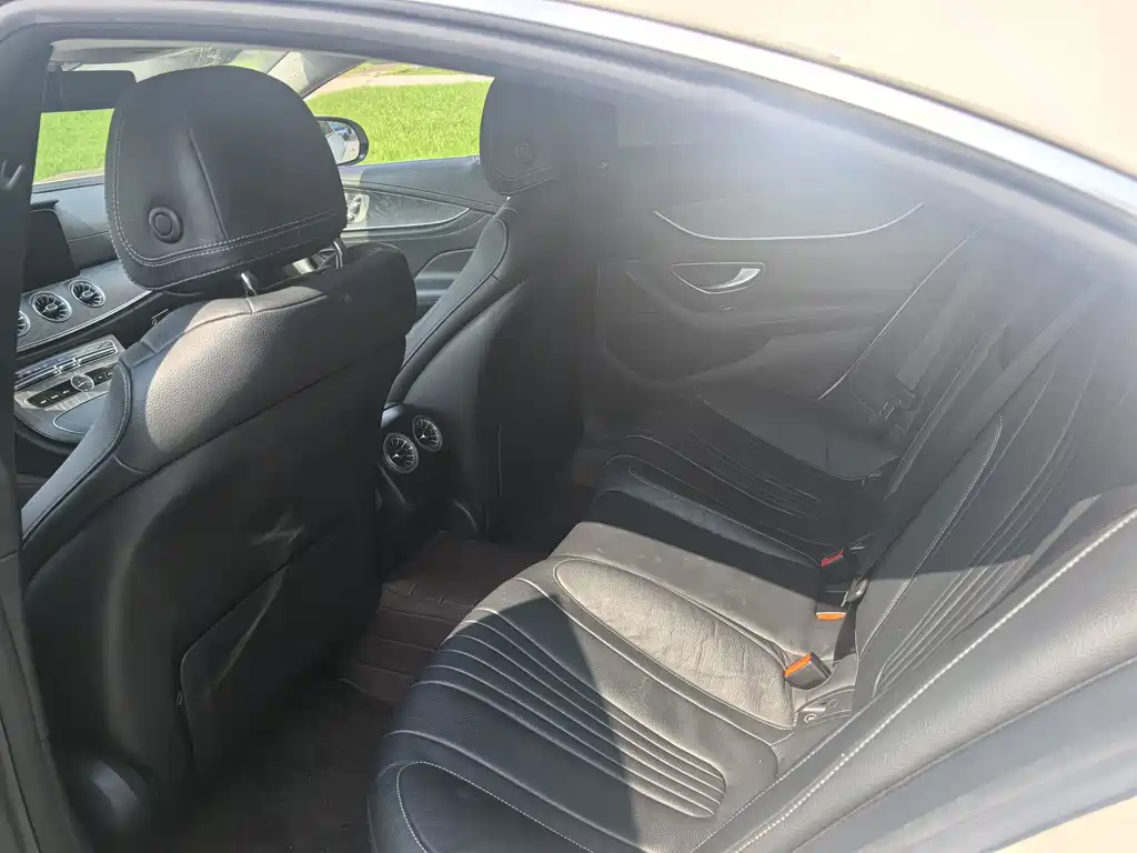 Mercedes-Benz CLS — фото 9