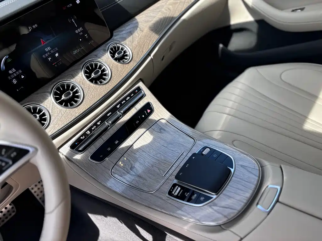 Mercedes-Benz CLS — фото 20