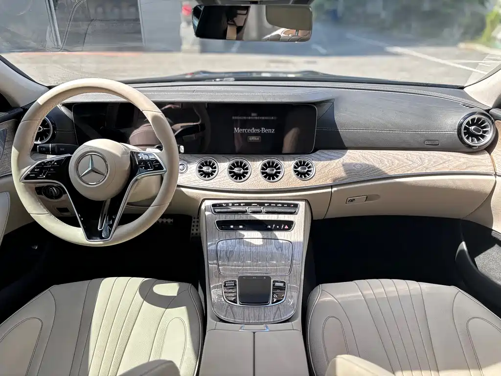 Mercedes-Benz CLS — фото 9