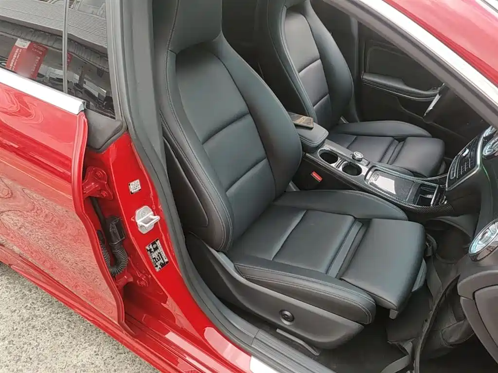 Mercedes-Benz CLA (Import) — фото 25