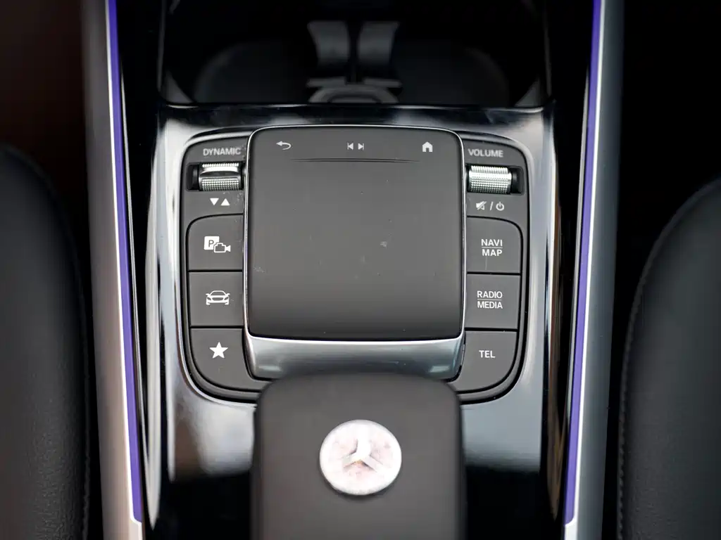 Mercedes-Benz GLA — фото 14