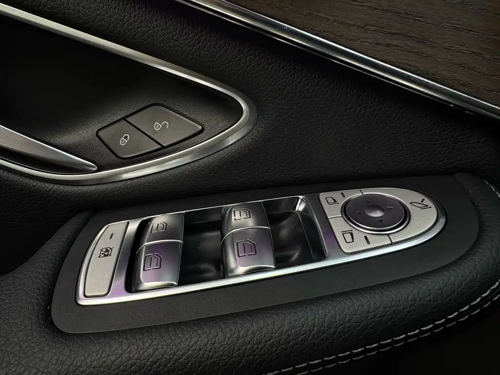 Mercedes-Benz GLC — фото 13