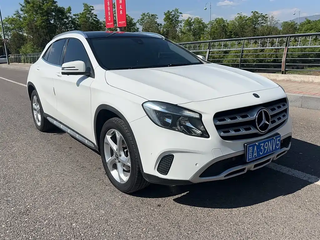 Mercedes-Benz GLA — фото 5