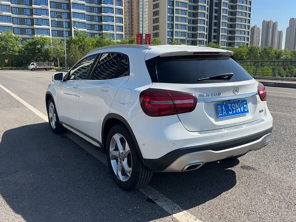 Mercedes-Benz GLA — фото 9
