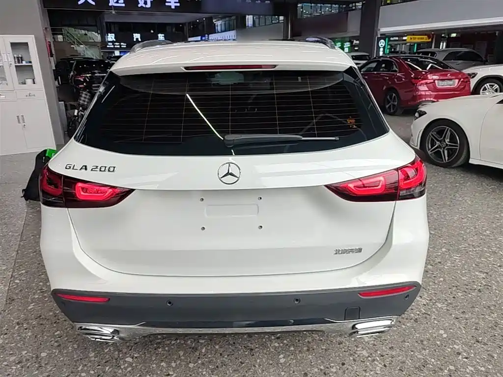 Mercedes-Benz GLA — фото 6