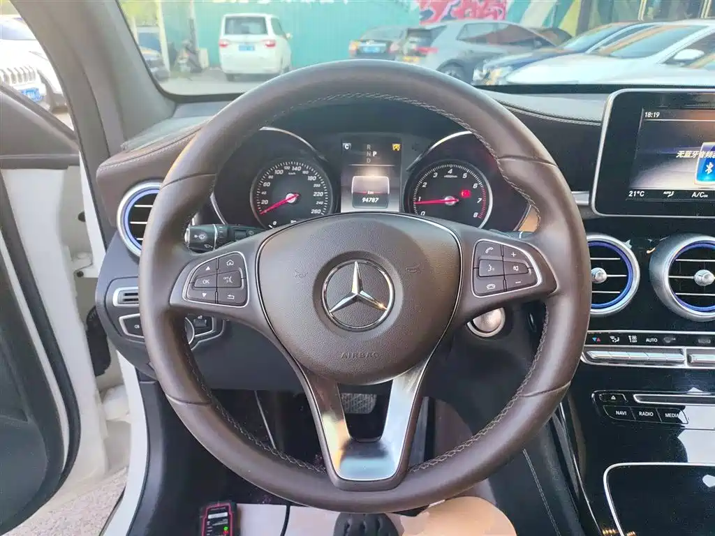 Mercedes-Benz GLC — фото 11