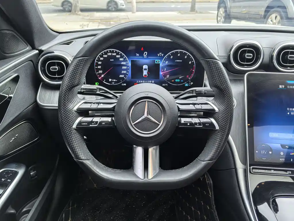 Mercedes-Benz C-Class — фото 14