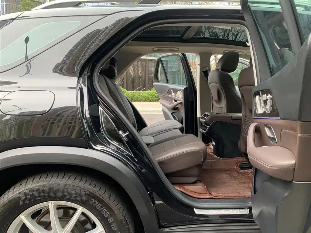 Mercedes-Benz GLE — фото 11