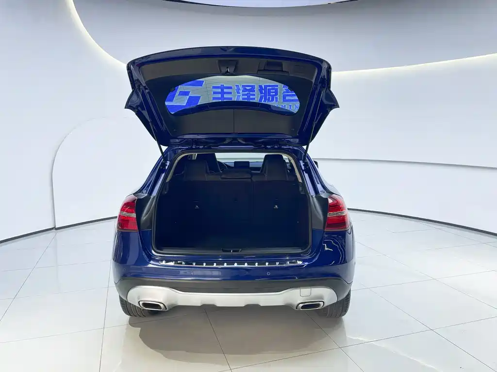 Mercedes-Benz GLA — фото 6