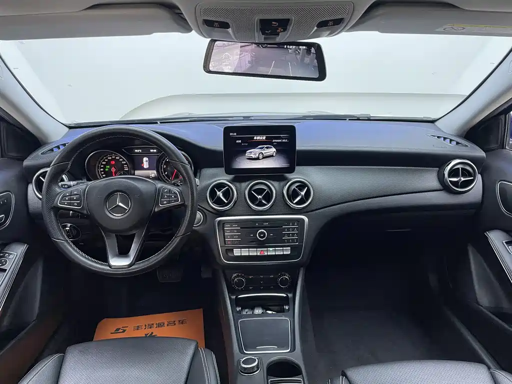 Mercedes-Benz GLA — фото 9