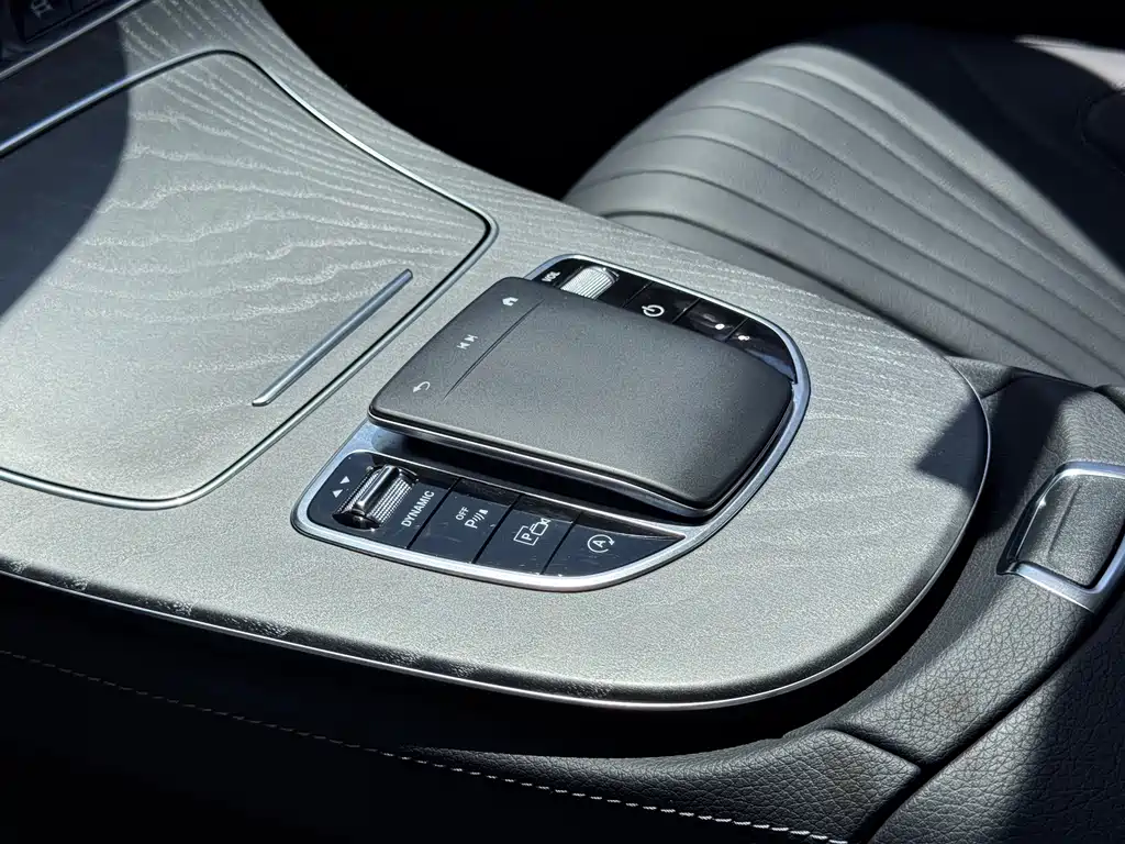 Mercedes-Benz CLS — фото 9
