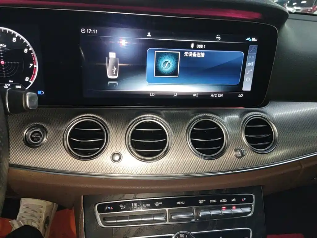 Mercedes-Benz E-Class (Import) — фото 13