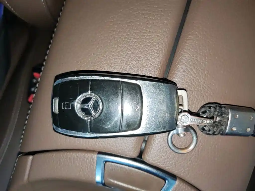 Mercedes-Benz E-Class (Import) — фото 9