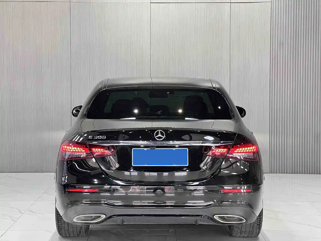 Mercedes-Benz E-Class (Import) — фото 5