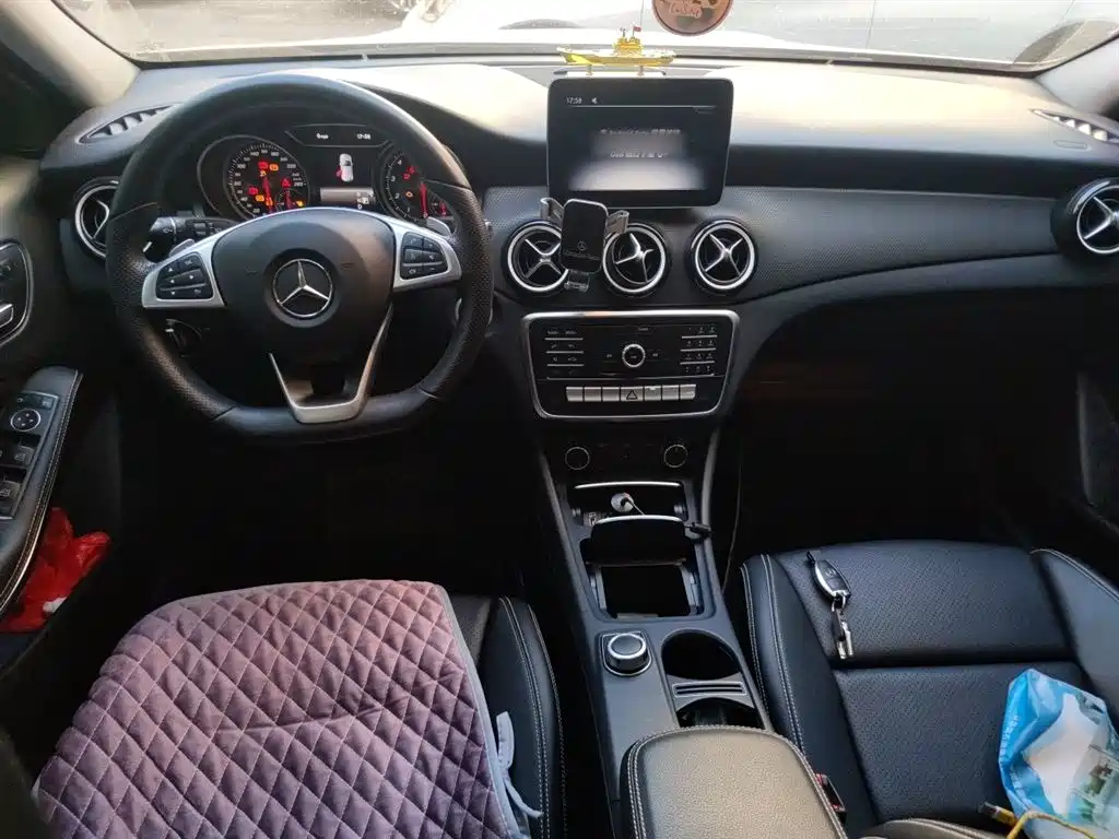 Mercedes-Benz GLA — фото 13