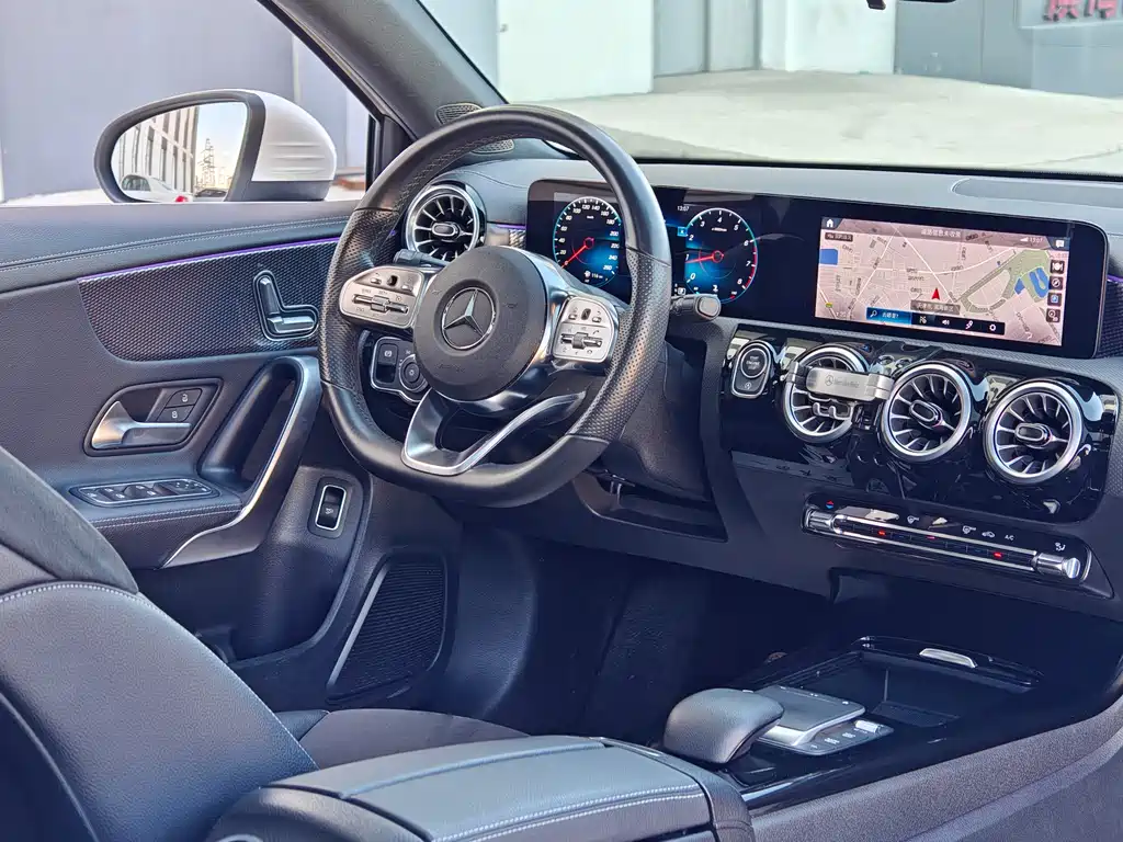 Mercedes-Benz A-Class — фото 17