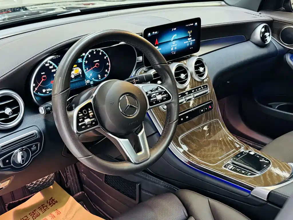 Mercedes-Benz GLC — фото 10