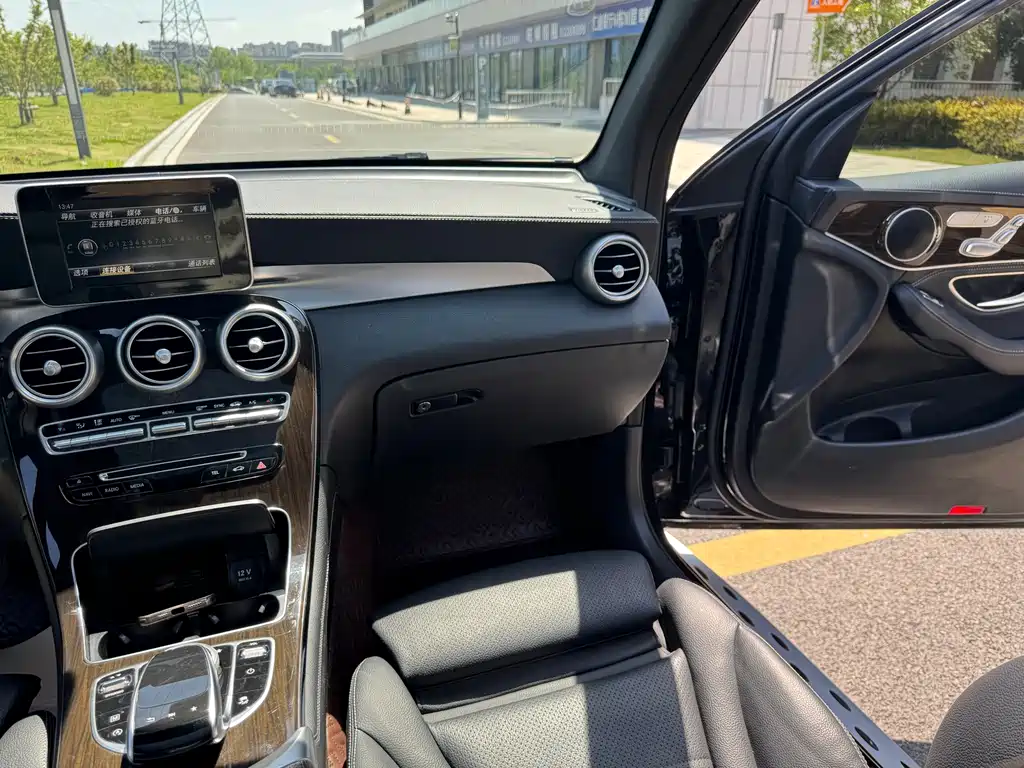 Mercedes-Benz GLC — фото 15